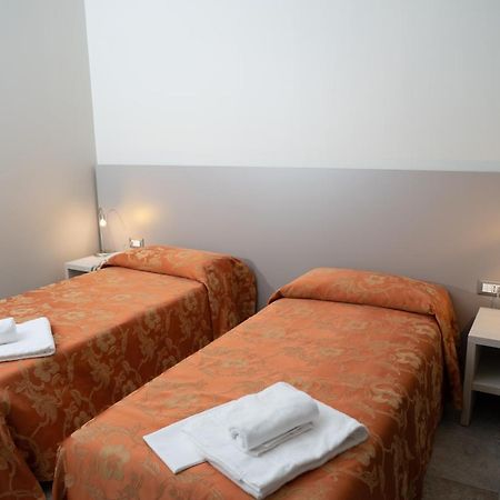 Hotel Europa Dossobuono Ngoại thất bức ảnh