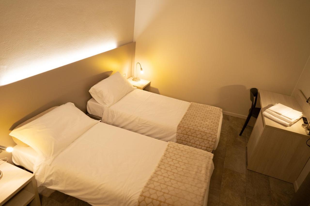 Hotel Europa Dossobuono Ngoại thất bức ảnh