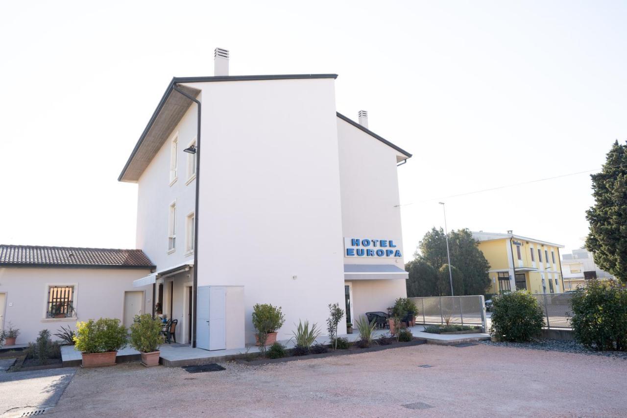 Hotel Europa Dossobuono Ngoại thất bức ảnh