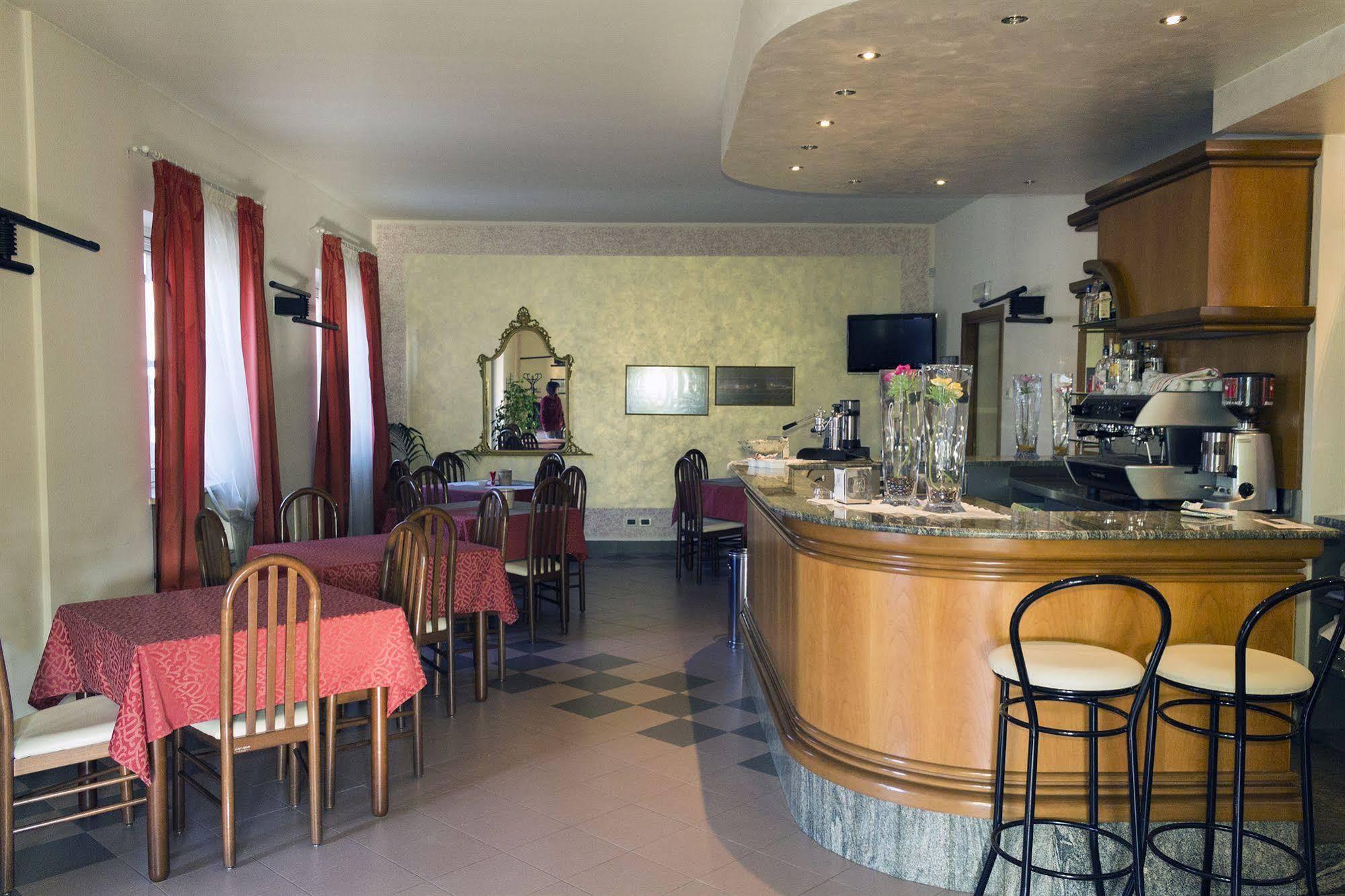Hotel Europa Dossobuono Ngoại thất bức ảnh